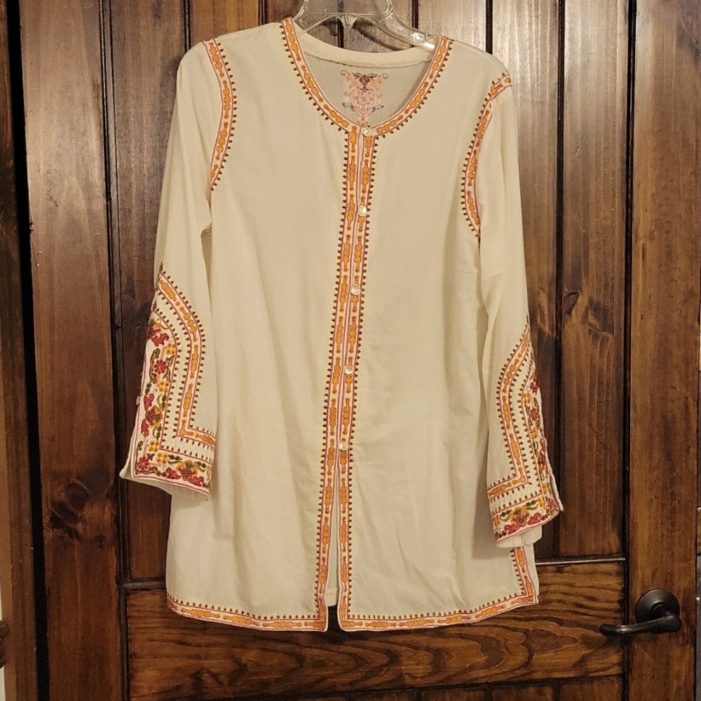 Tunic size large. Brank unknown